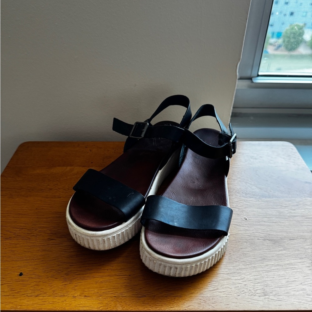 MIA Black Sandals